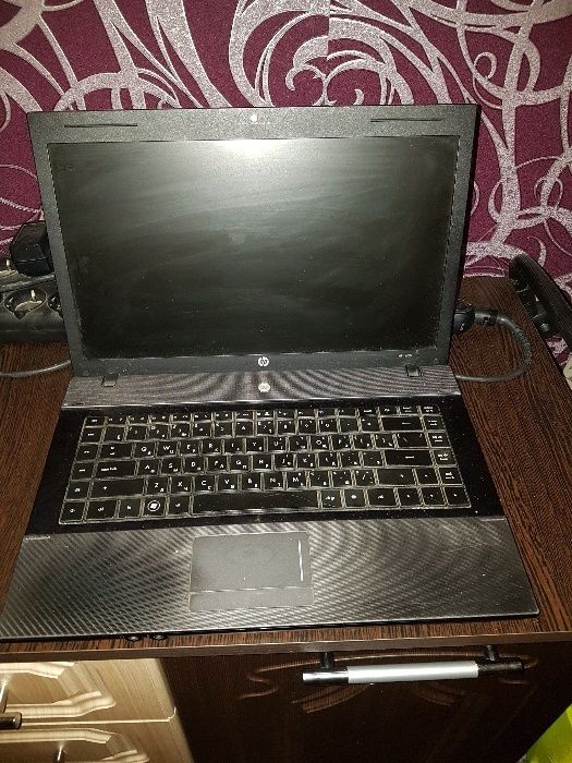 продам офисный ноутбук hp