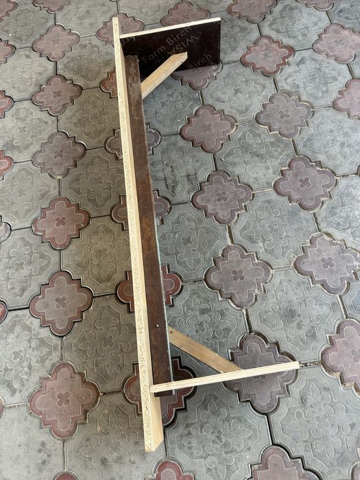 Продам стол и скамейки