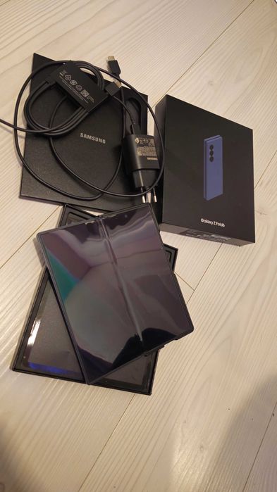 Samsung Galaxy Fold 6, 1TB в гаранция