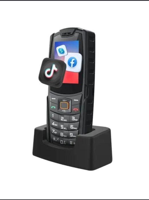 Телефон AGM M7с док станцией