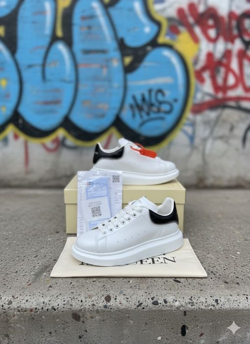 Alexander Mc Q u e e n Zip Full Box