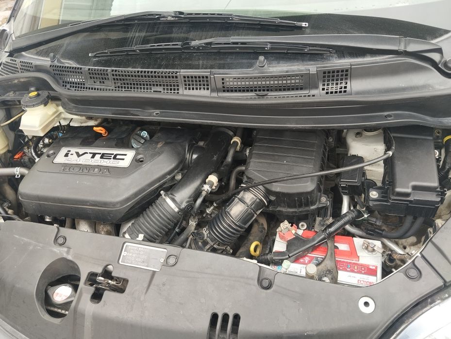 Продам Honda Elysion