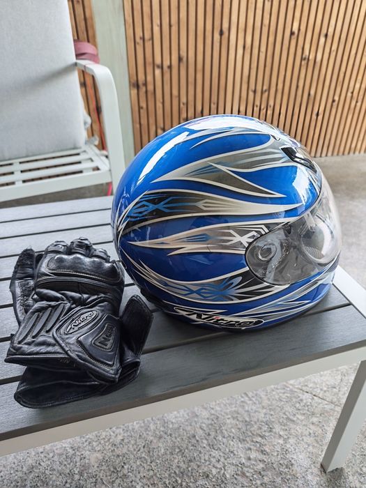 Vând casca moto Nitro
