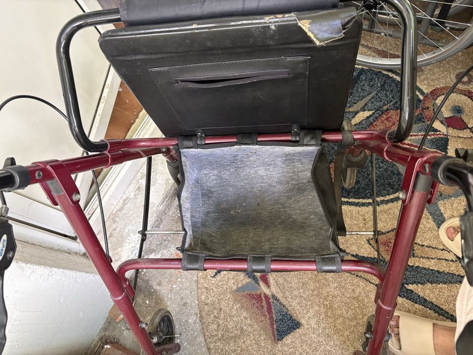 Dispozitive pentru persoane cu dizabilitati