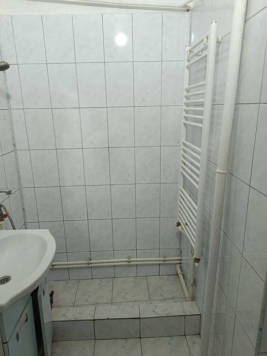 Garsoniera de vânzare