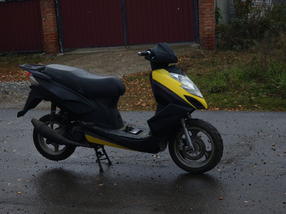 Скутер Racer stels