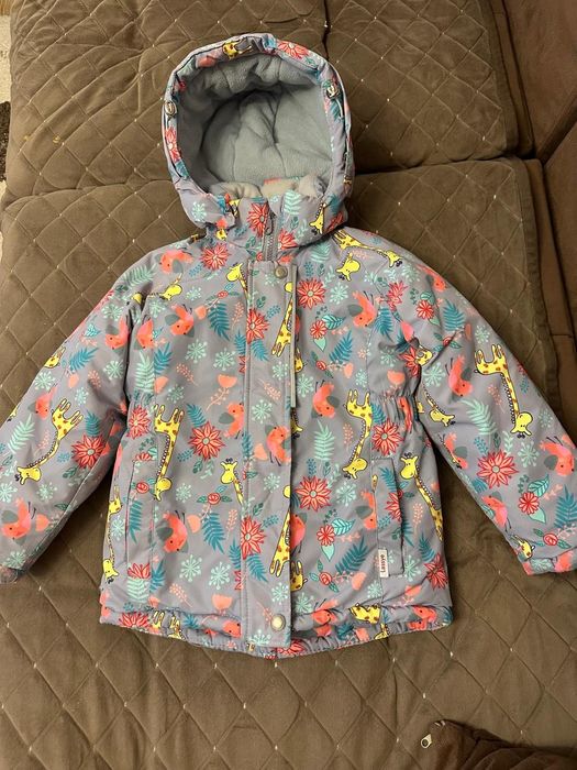 Продам зимнюю детскую куртку