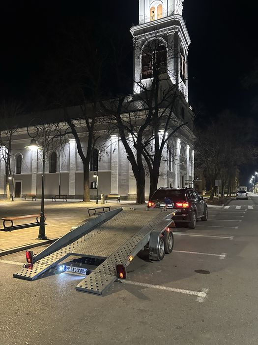 Tractări auto / Platformă auto NON-STOP 24/7 – rapid și sigur