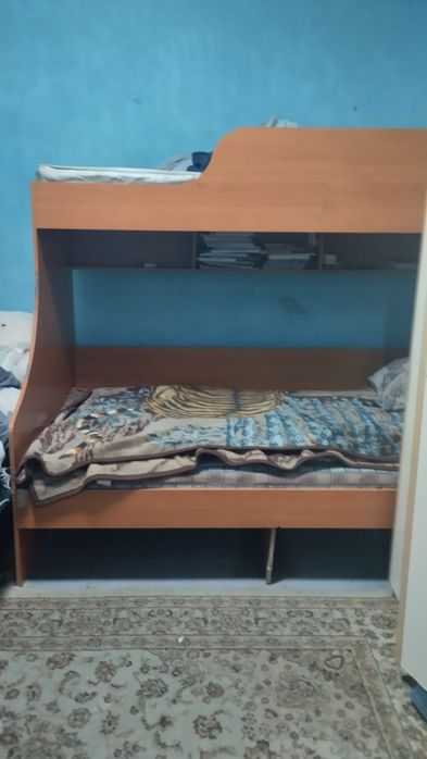 Продам двухъярусную кровать
