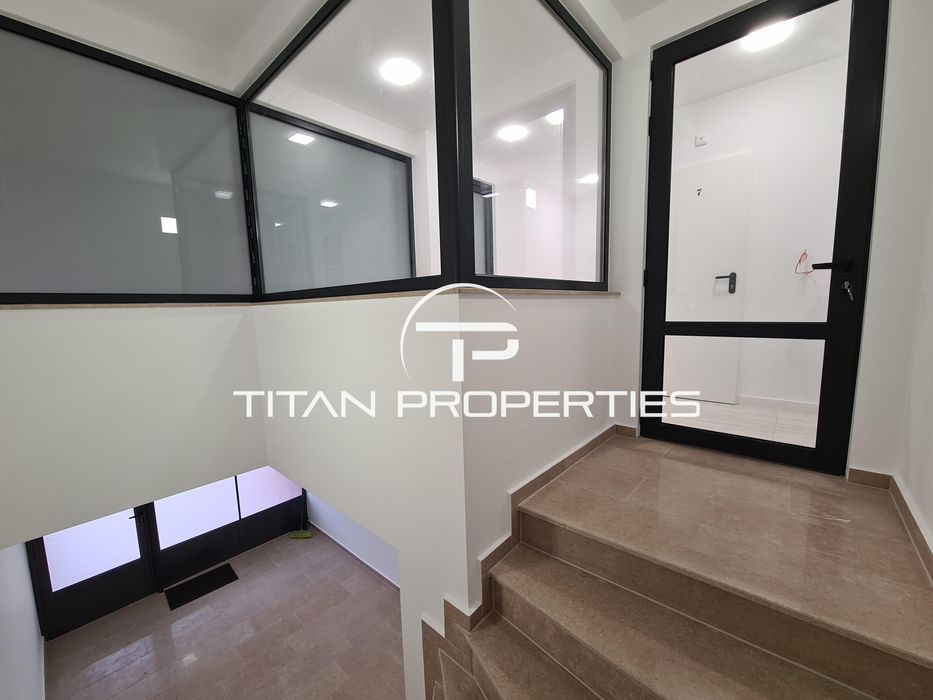 Дава се под наем Офис в Пловдив, Съдийски - 302 кв.м за 2000 € - Снимка #11