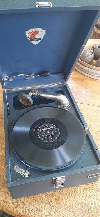 Patefon interbelic de colecție