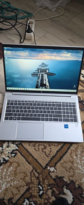 Vând laptop HP Probook 450 G8