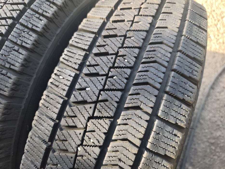 185/65/15" 4бр Bridgestone blizzak ice, dot1721,6-7mm
