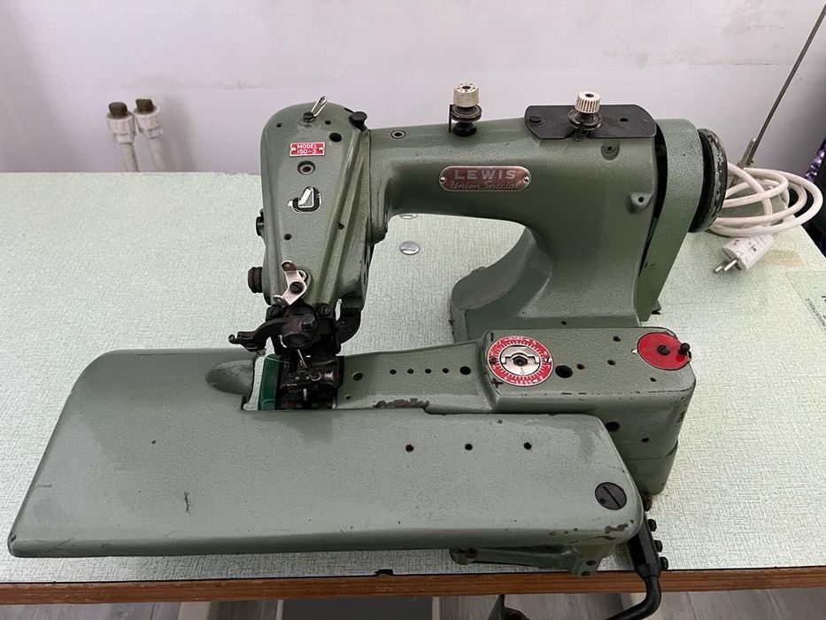 VAND Mașină de cusut industriala LEWIS UNION SPECIAL,ștafir,tiv ascuns