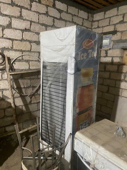 Витринный холодильник шкаф