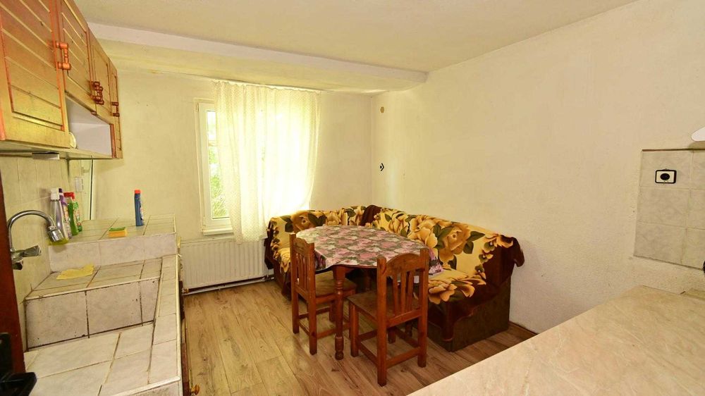 Продава се Къща в с. Студена, Област Перник - 357 кв.м за 698 €/кв.м - Снимка #6