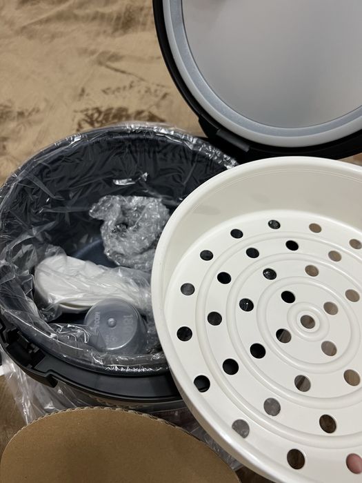 продам мультиварку новую