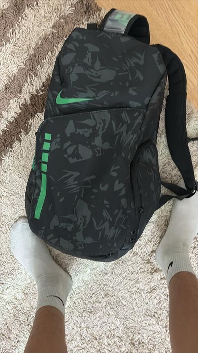 2 рюкзака NIKE ELITE астана!!