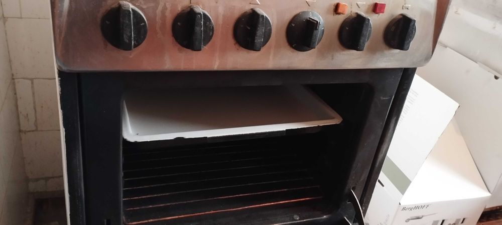 Готварска печка с фурна