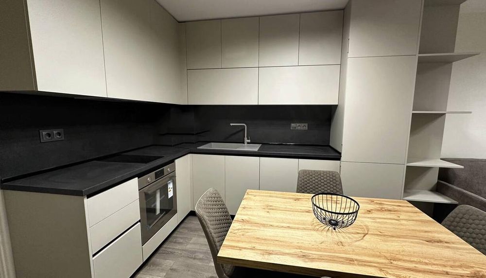 Дава се под наем Двустаен апартамент в Пловдив, Тракия - 68 кв.м за 450 € - Снимка #1