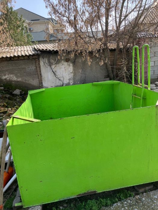 Железный бассейн