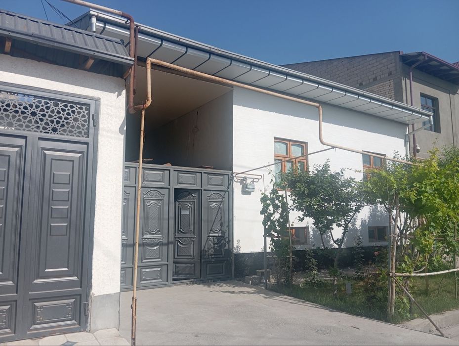 Yangi hayot tuman.chortoq mahalla. 5.5 sotih uy sotiladi