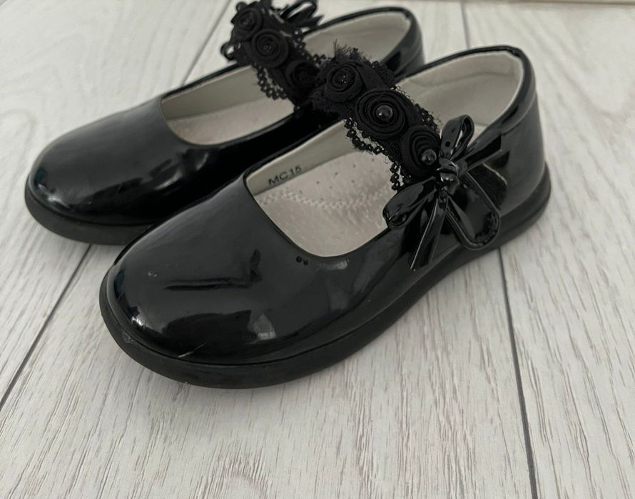 Sandale fetite elegante