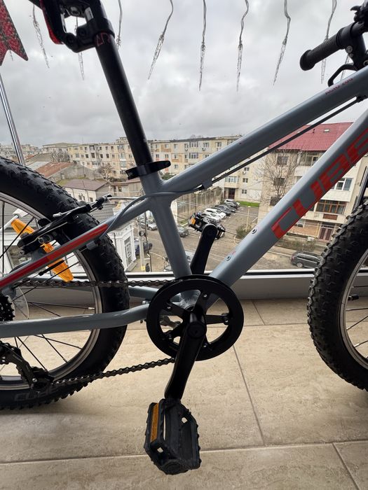 Bicicleta Cube Acid 200, 2023, roti/cadru 20”.