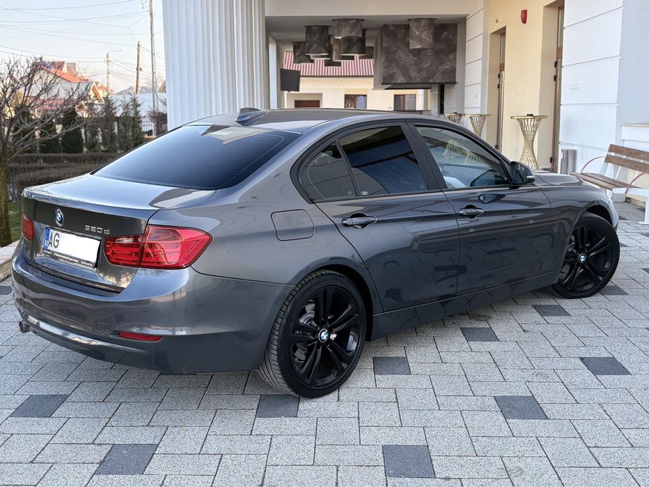 BMW Seria 3 F30 320d,Automata , Luxury Line, Proprietar !