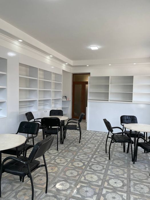 Продаётся мебель. Подойдёт для аптеки, магазина, офиса.