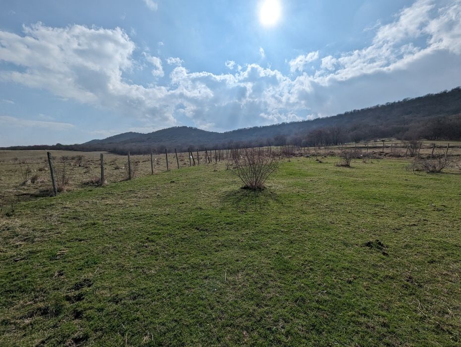 Продава се Парцел в с. Медово, Област Бургас - 1932 кв.м за 29 €/кв.м - Снимка #2