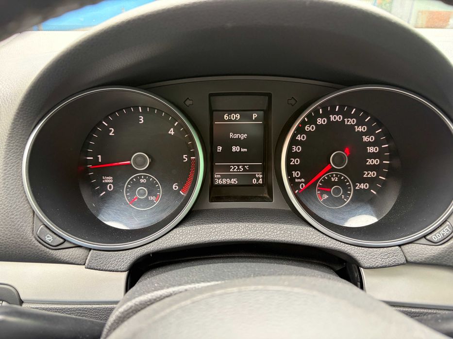 vand VW golf 6 variant an  2010,368 000 km ,2900 euro