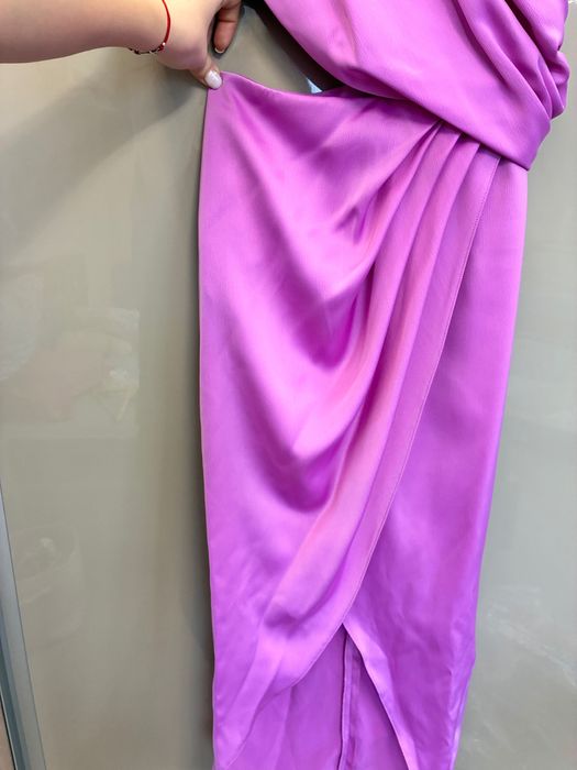 Страхотна лилава рокля