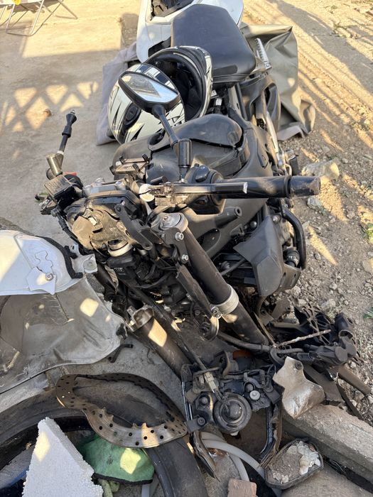 Vand Yamaha  FZ 1 N Sau schimb cine doreste