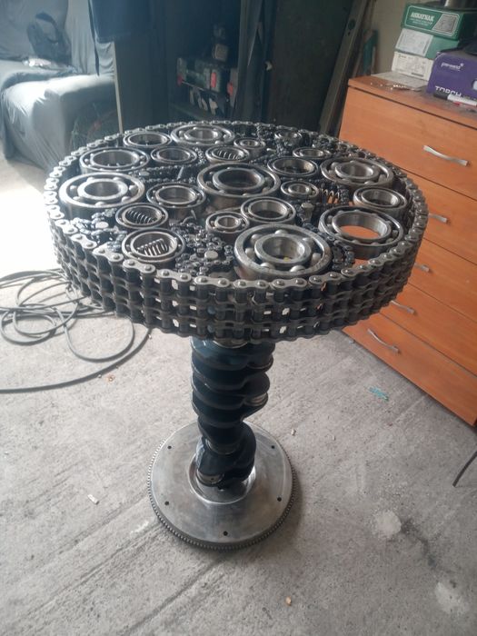 Масивна маса от авто-части