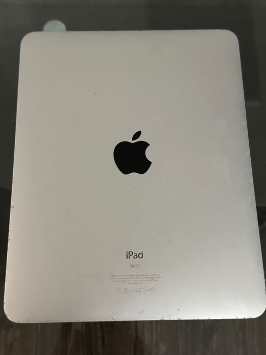 Продавам 3 броя Apple iPad 1-во, 2-ро и 3-то поколение!