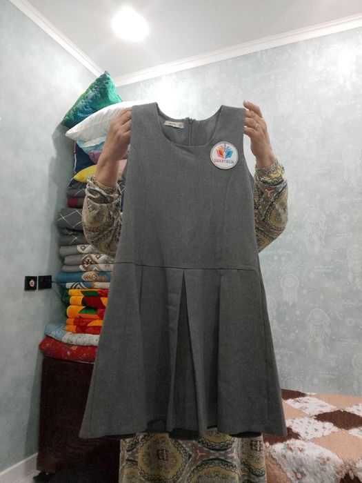 Продам сарафан серого цвета