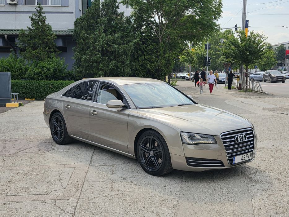 AUDI A8 2011