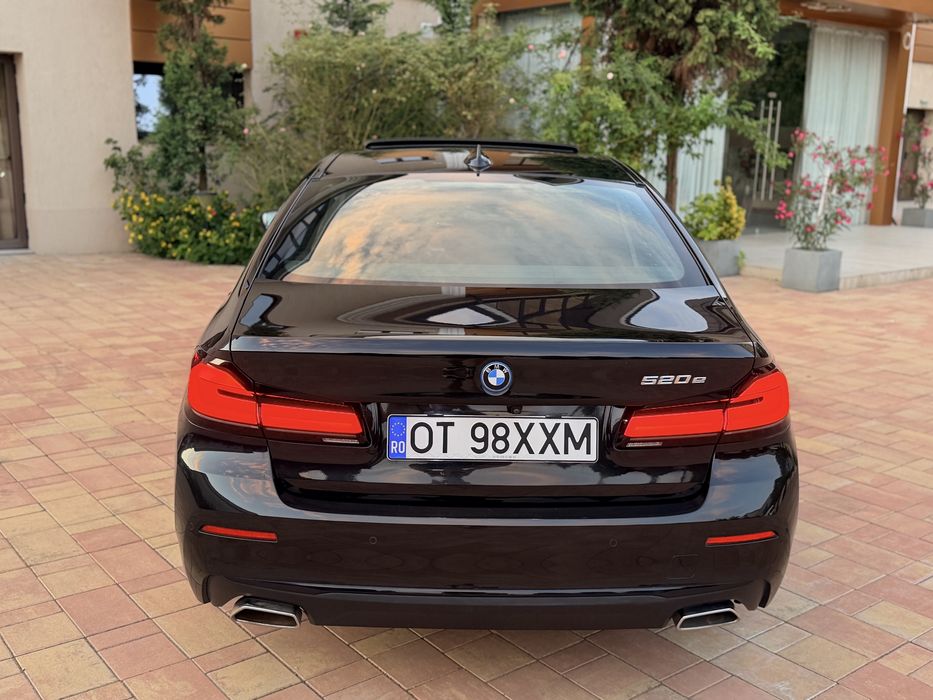 Bmw G30 LCI 2022 520E M-pack interior Trapa ceasuri Camera
