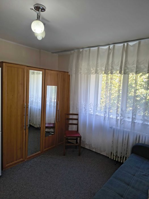 Vând sau închiriez Garsonieră confort 1