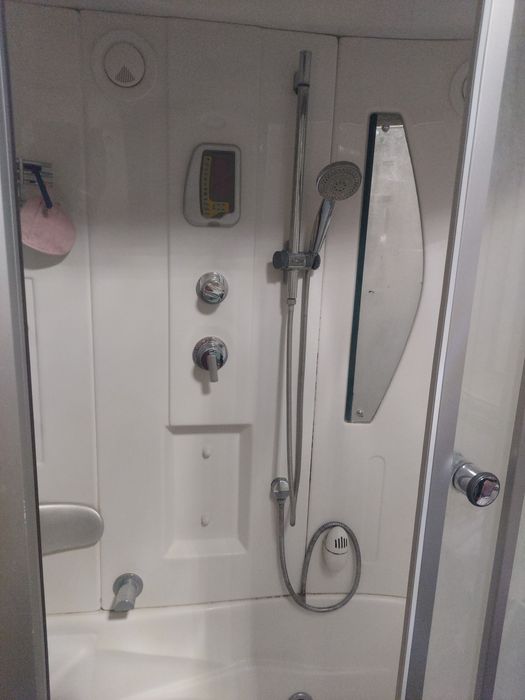 Продам душевую кабину