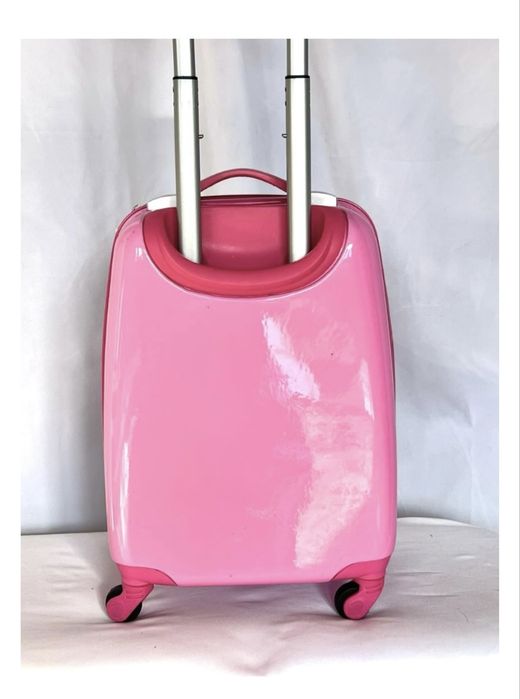 Чемодан для девочек