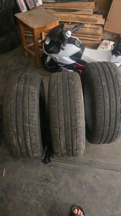 Продам шины 2 шт, 3 в подарок