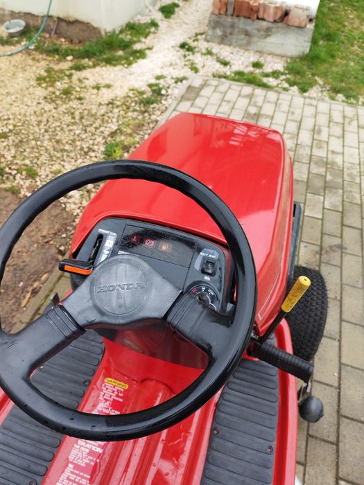 Vând repar tractoras tuns  Honda
