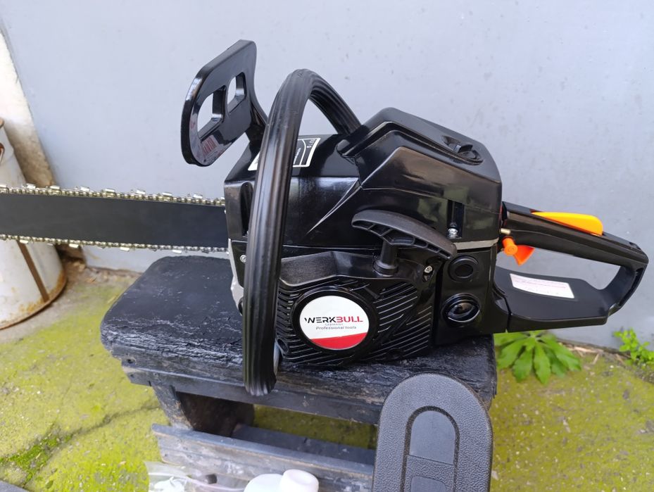 Две Водоструйки и бензинова резачка за дърва