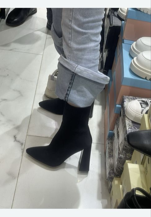 Продам ботильон Zara