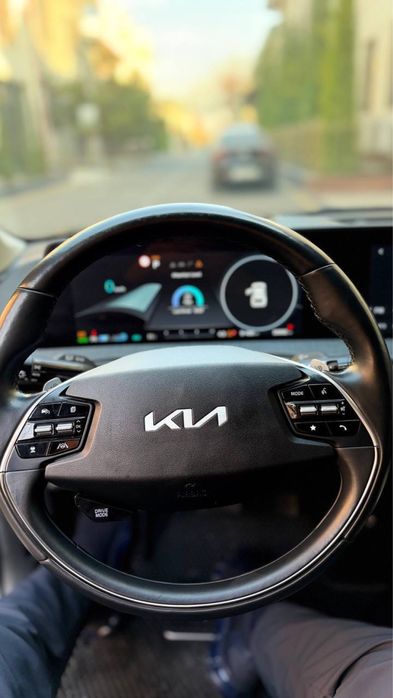kia ev6 toliq elektr holati yaxshi.