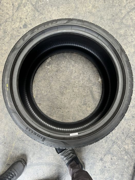 315/30/21 Pirelli Vara