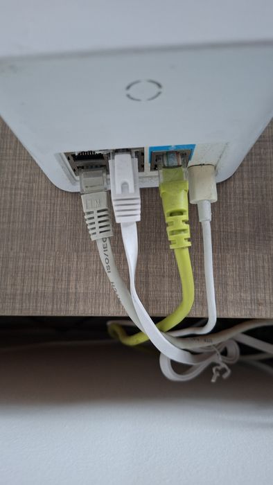 Router Ubiquiti Amplifi