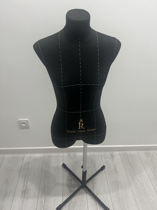 Продам манекен Royal Dress Forms